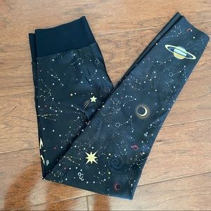 ULTRACOR “Galaxy” print compression leggings.